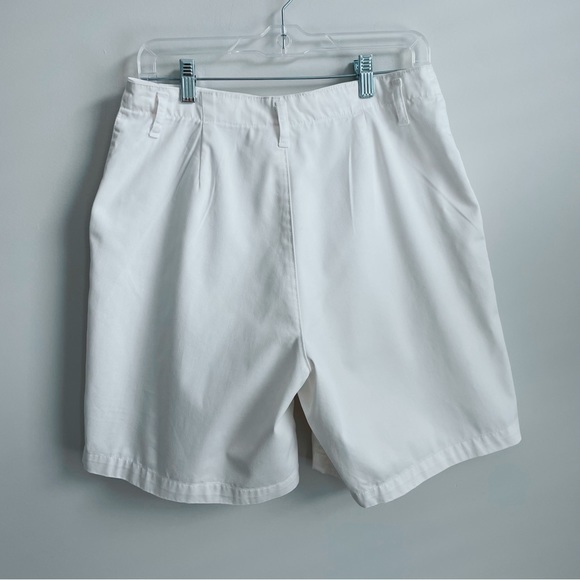 Vintage White High Waisted Pleated Northern Reflections Shorts, Size 11-12 - Picture 5 of 11